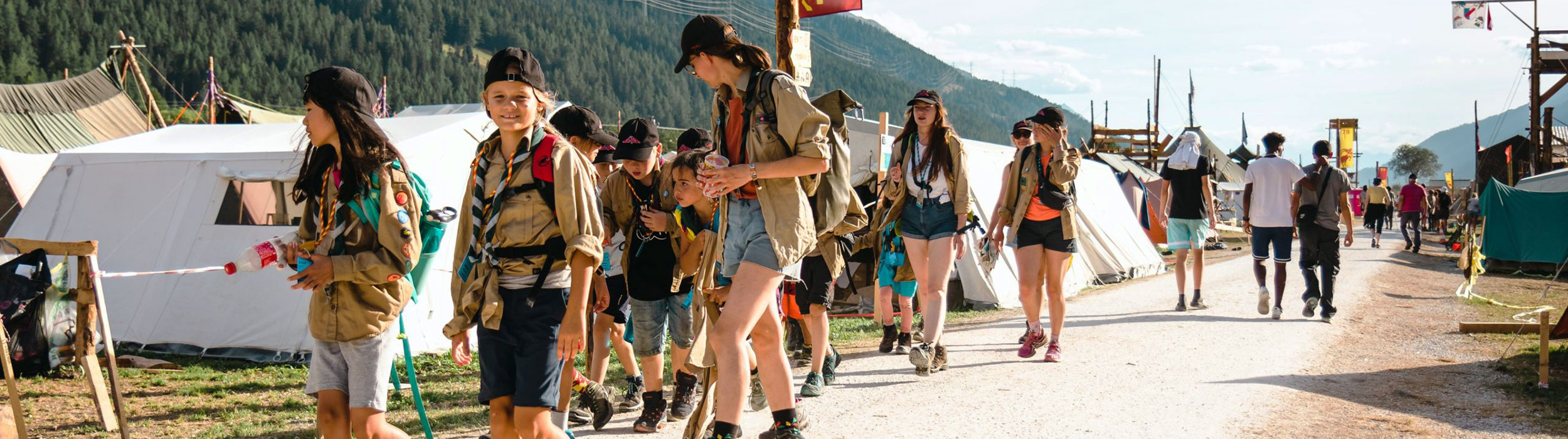 «Kauf bei hajk – unterstütz die Pfadi!»